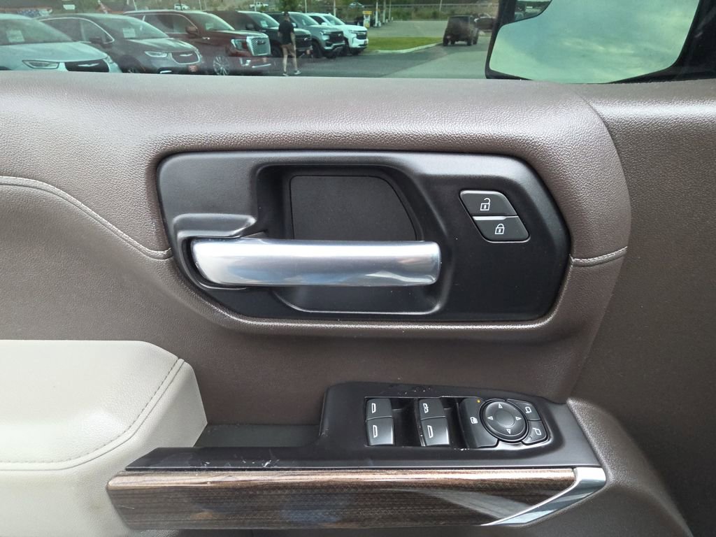 Used 2019 Chevrolet Silverado 1500 RST AWD/4WD image 15