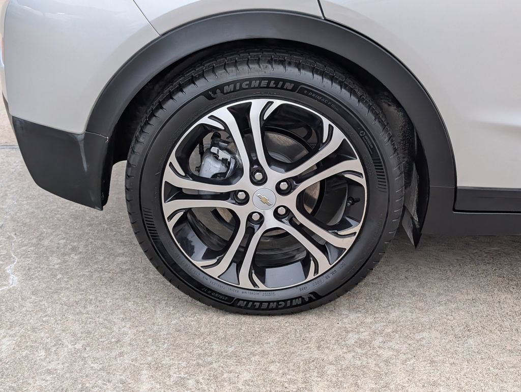 Certified 2020 Chevrolet Bolt Premier w/ Infotainment Package FWD image 3