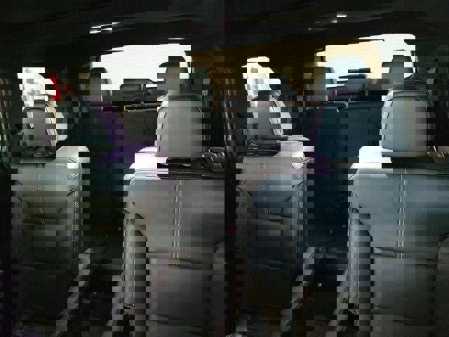 Used 2024 GMC Acadia Elevation w/ Luxury Package image 12