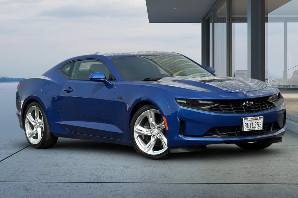 Used 2021 Chevrolet Camaro LT RWD image 2
