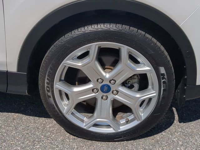 Used 2019 Ford Escape Titanium AWD/4WD image 9