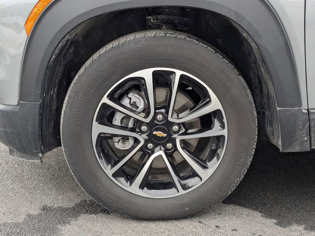 Used 2025 Chevrolet TrailBlazer LT image 11