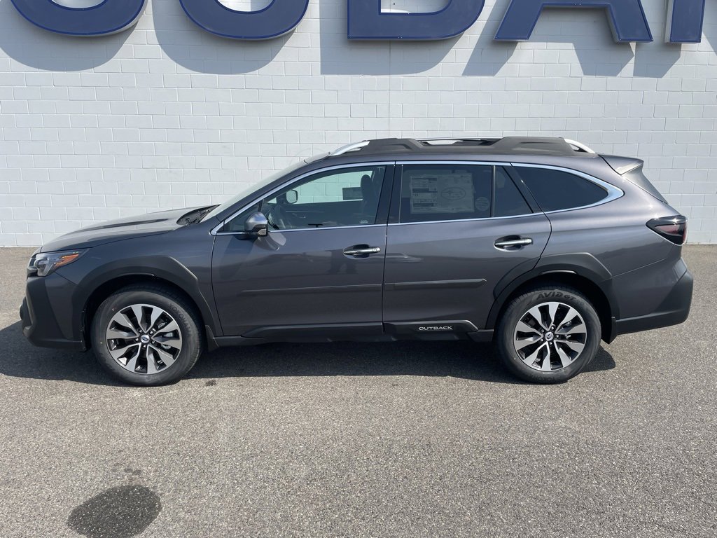 New 2025 Subaru Outback Touring XT image 2