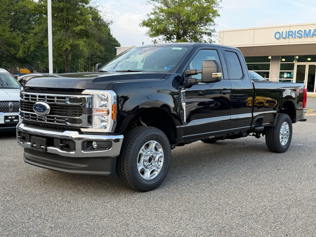 New 2026 Ford F350 XLT AWD/4WD image 3