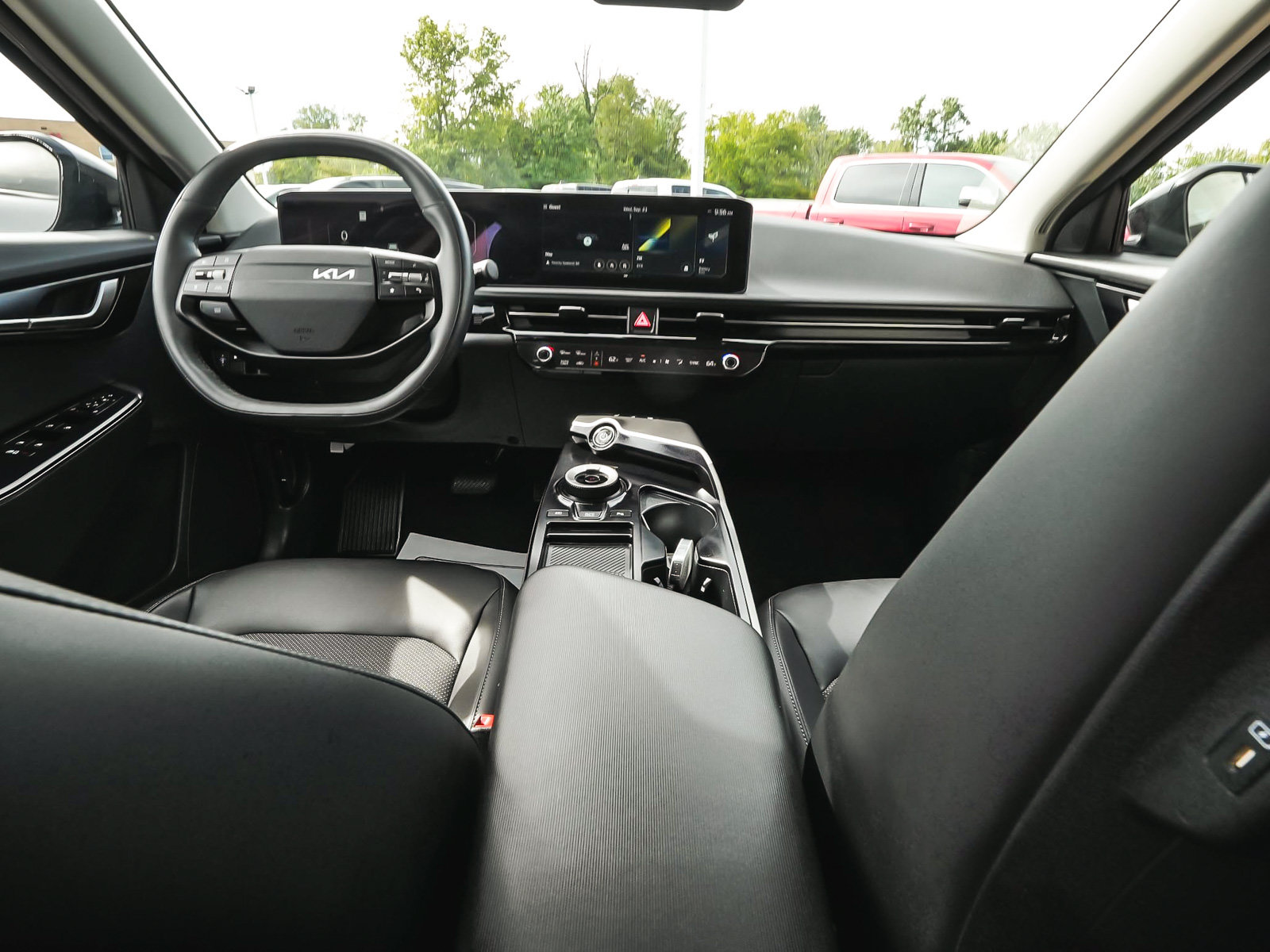 Used 2025 Kia EV6 Light w/ Light LR Technology Package AWD/4WD image 43