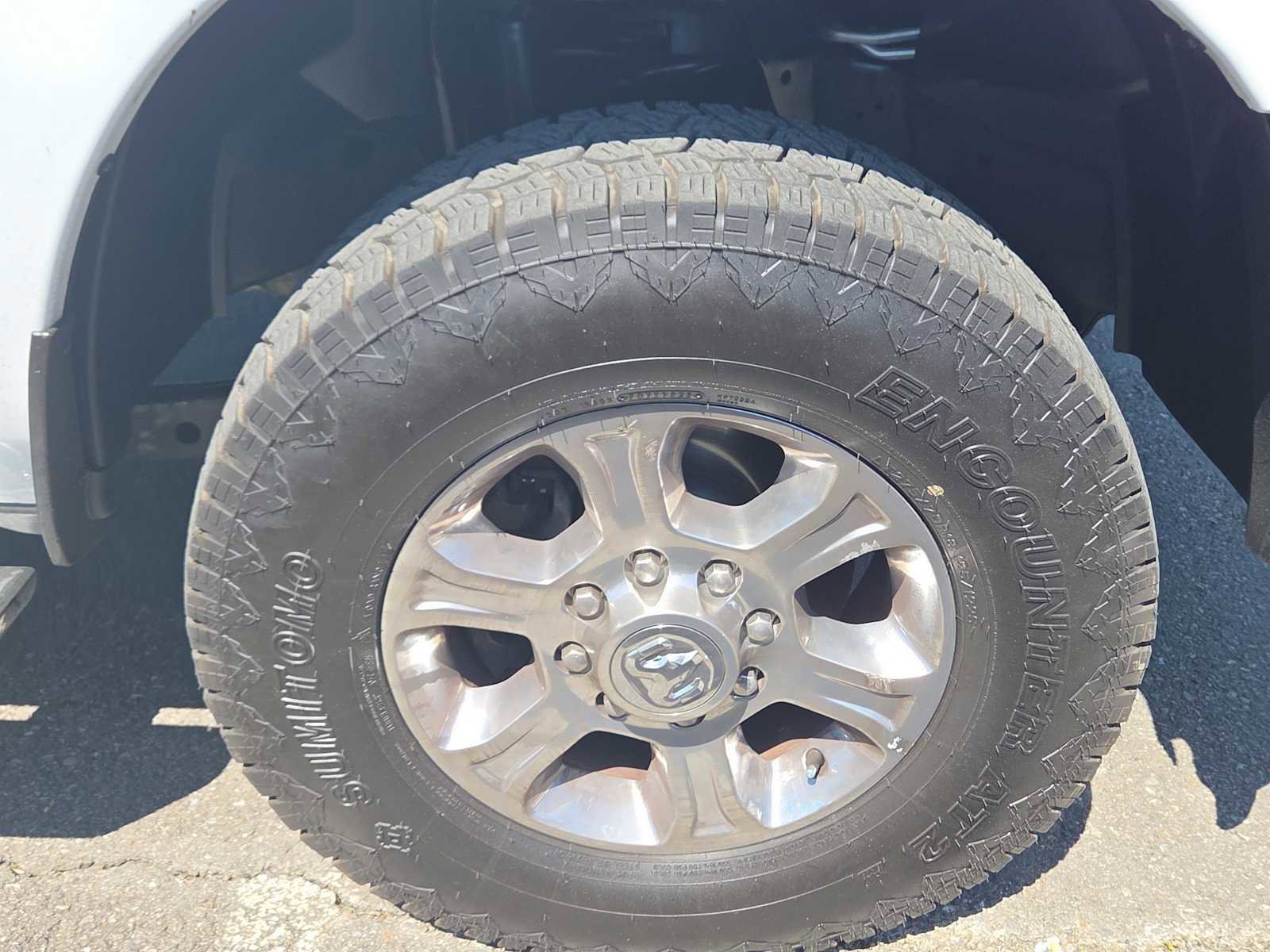 Used 2024 RAM 3500 Big Horn AWD/4WD image 2