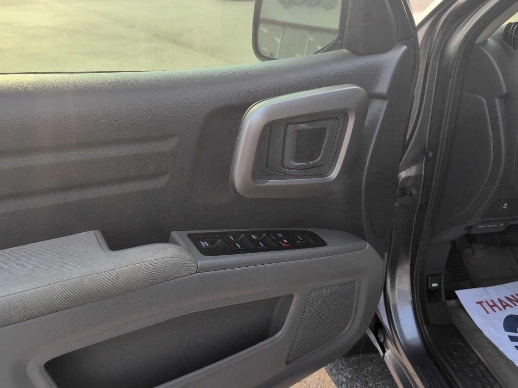 Used 2014 Honda Ridgeline RTS image 11