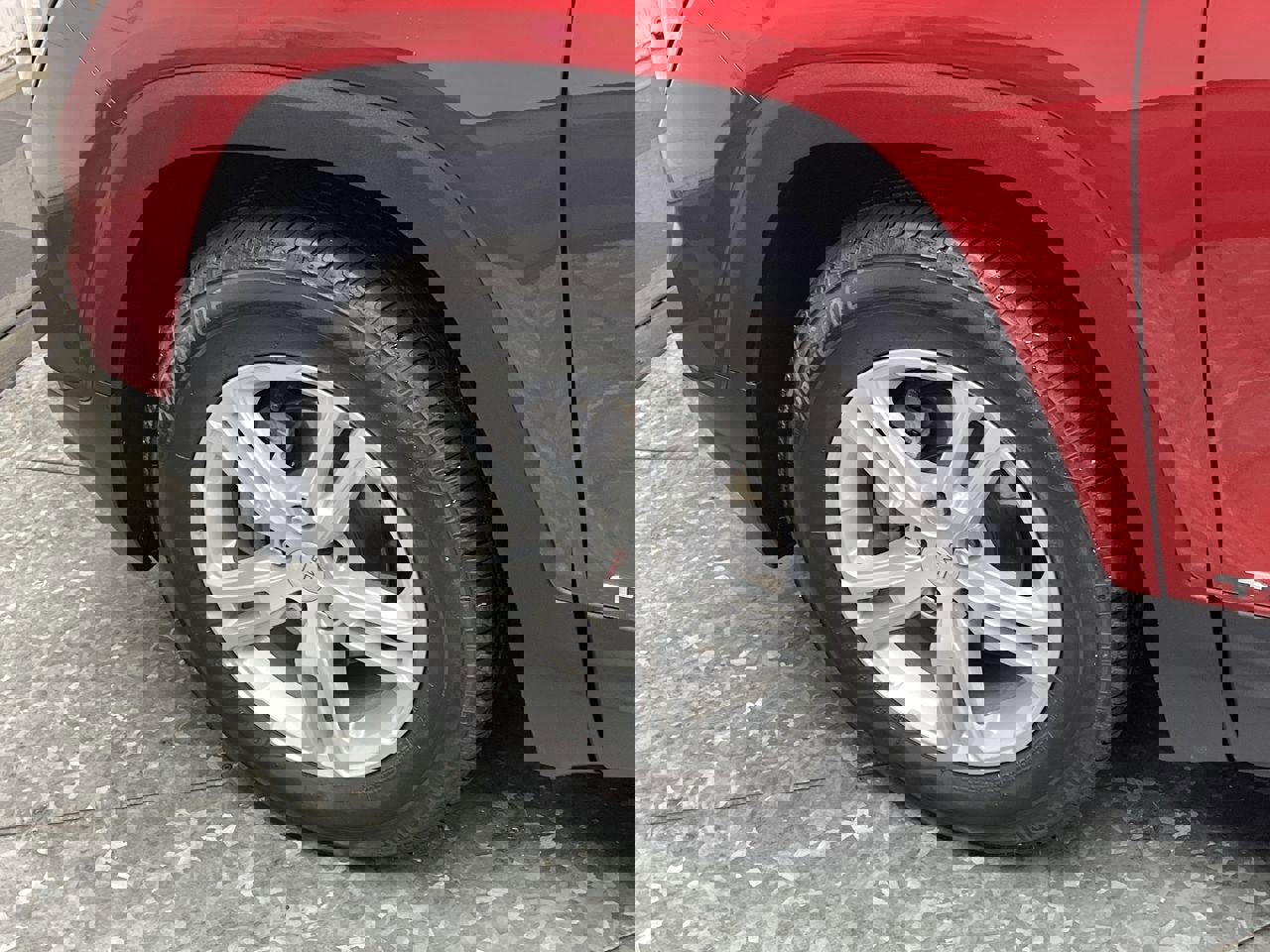 Certified 2023 GMC Terrain SLE w/ Driver Convenience Package image 32