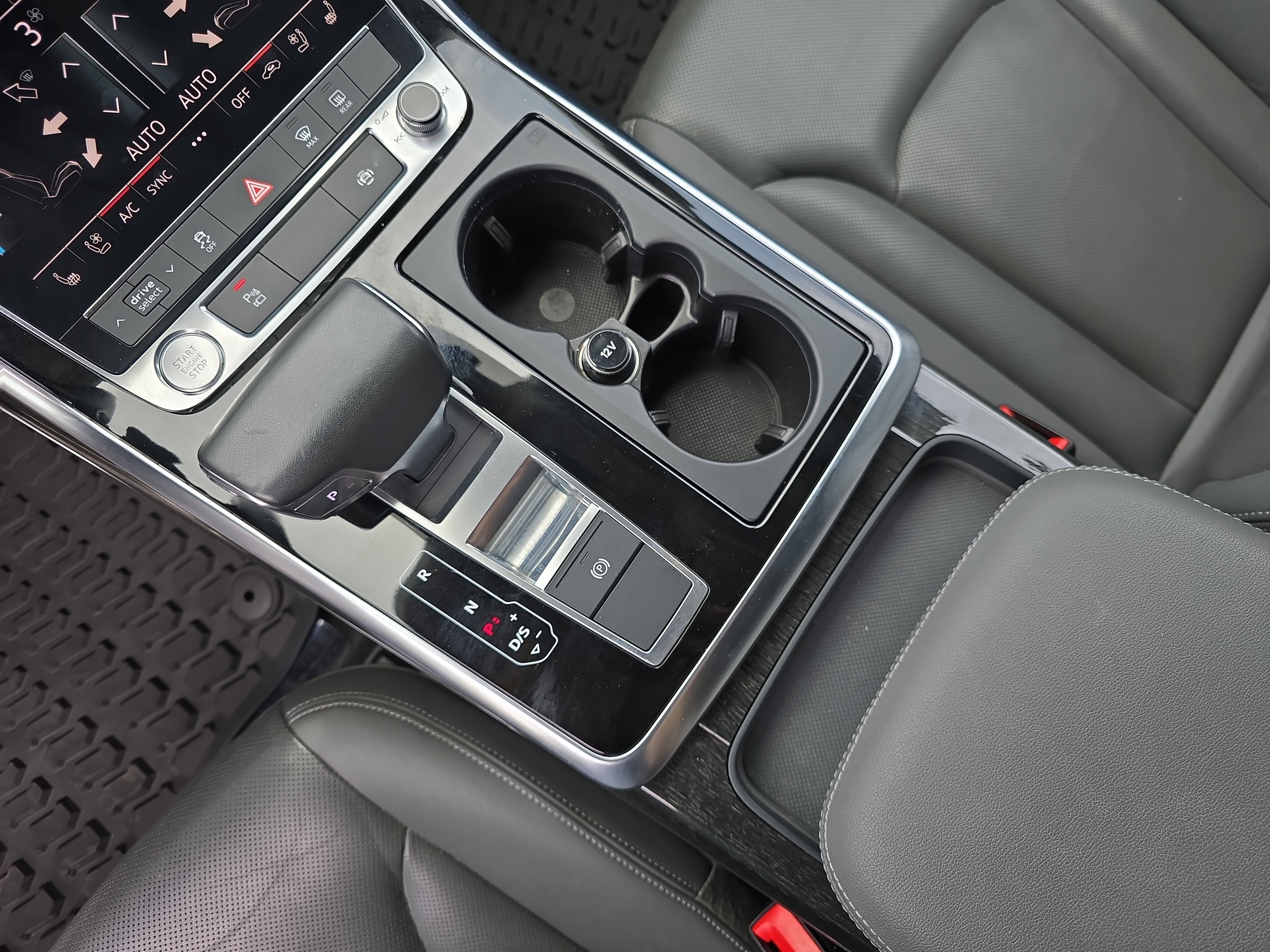 Used 2019 Audi Q8 Premium Plus image 25