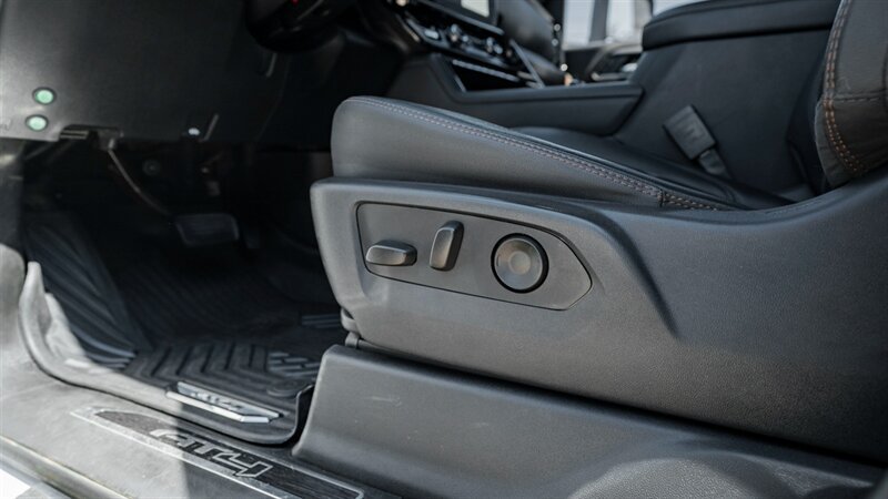 Used 2024 GMC Sierra 2500 AT4 AWD/4WD image 26