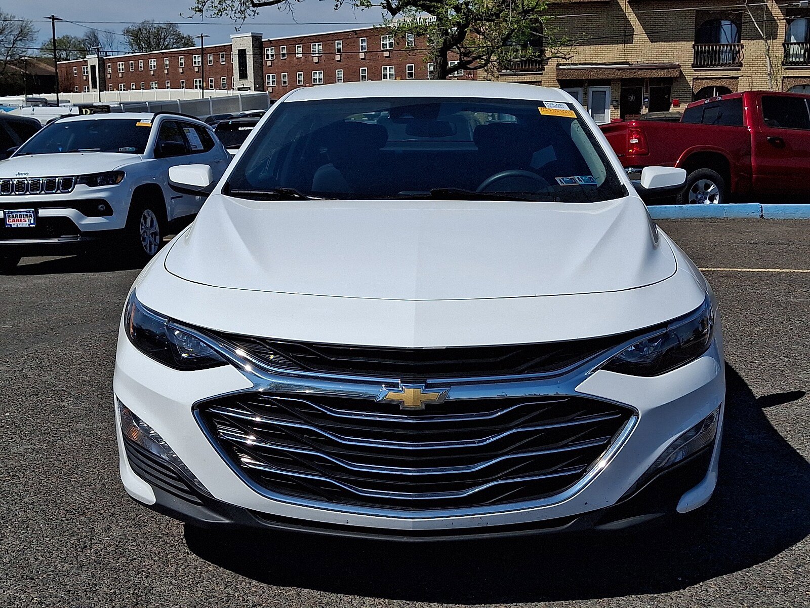 Used 2024 Chevrolet Malibu LT FWD image 2