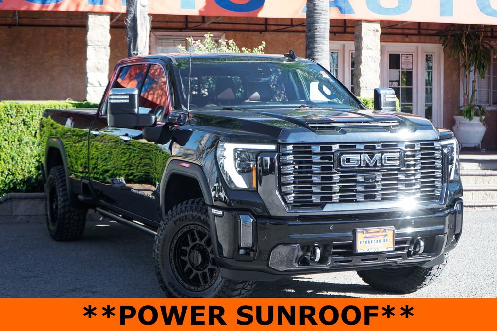 Used 2024 GMC Sierra 3500 Denali Ultimate image 2