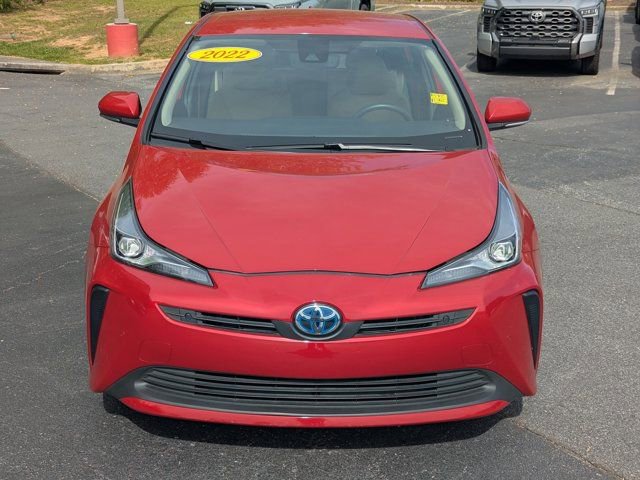 Used 2022 Toyota Prius LE image 2