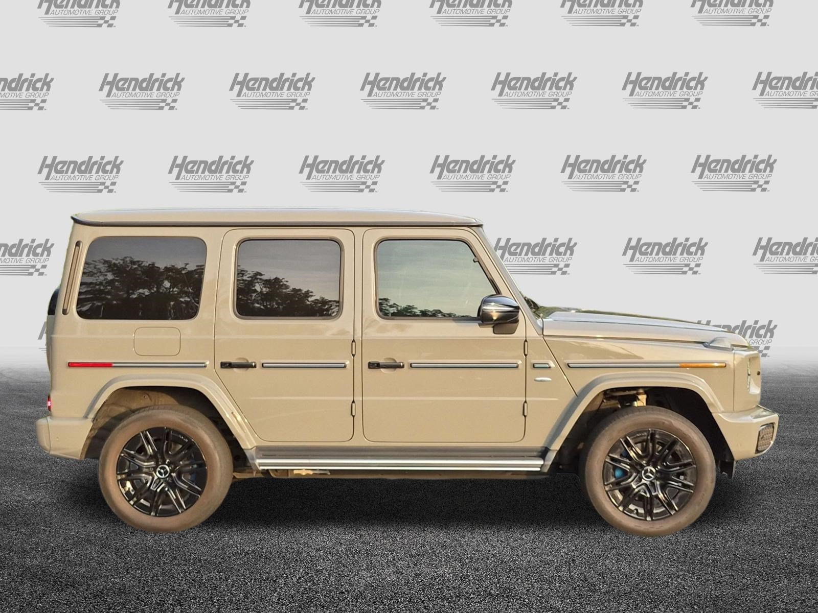 Used 2025 Mercedes-Benz G 580 w/ EQ Technology image 11