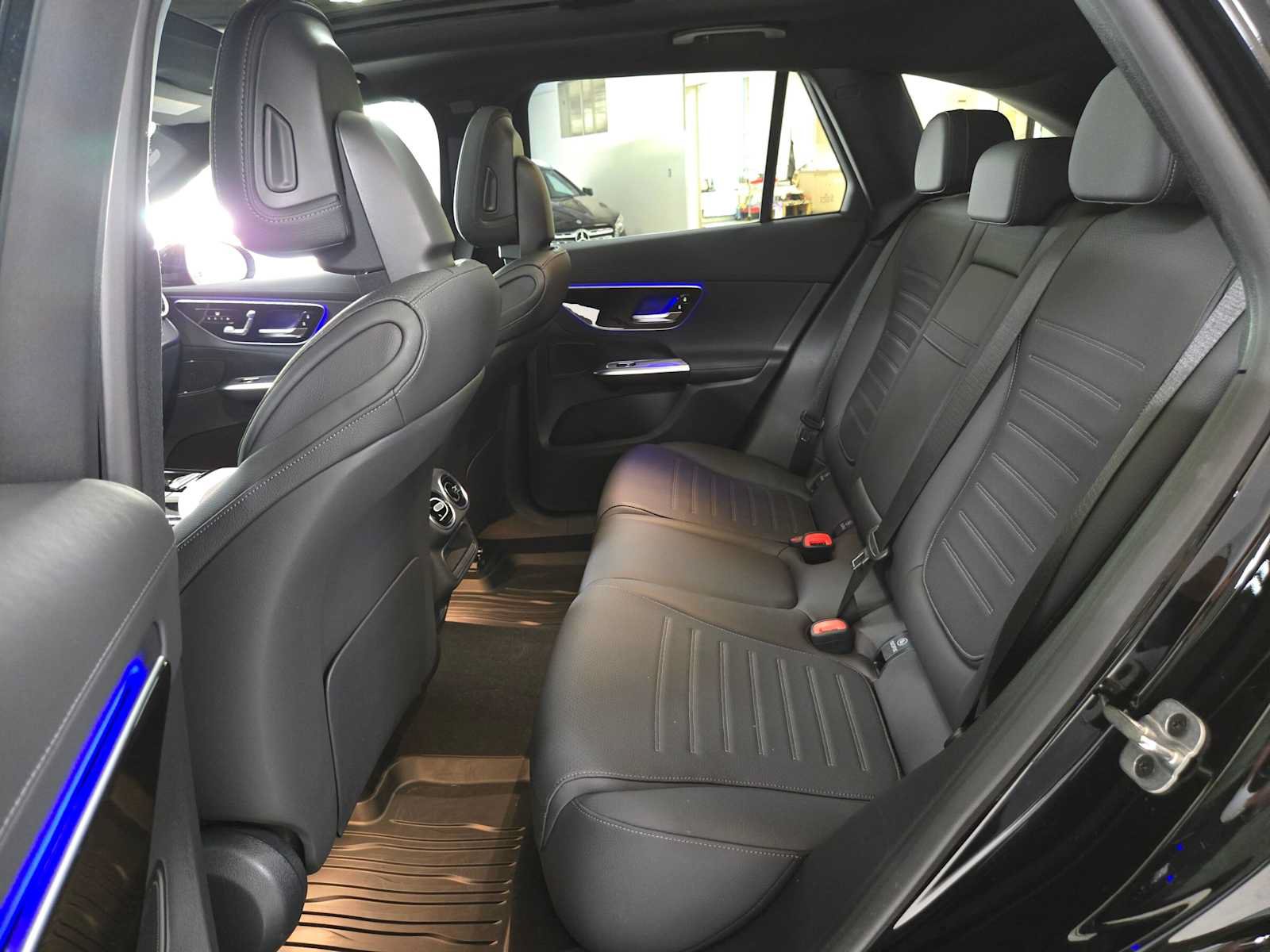 Used 2026 Mercedes-Benz GLC 300 4MATIC image 16