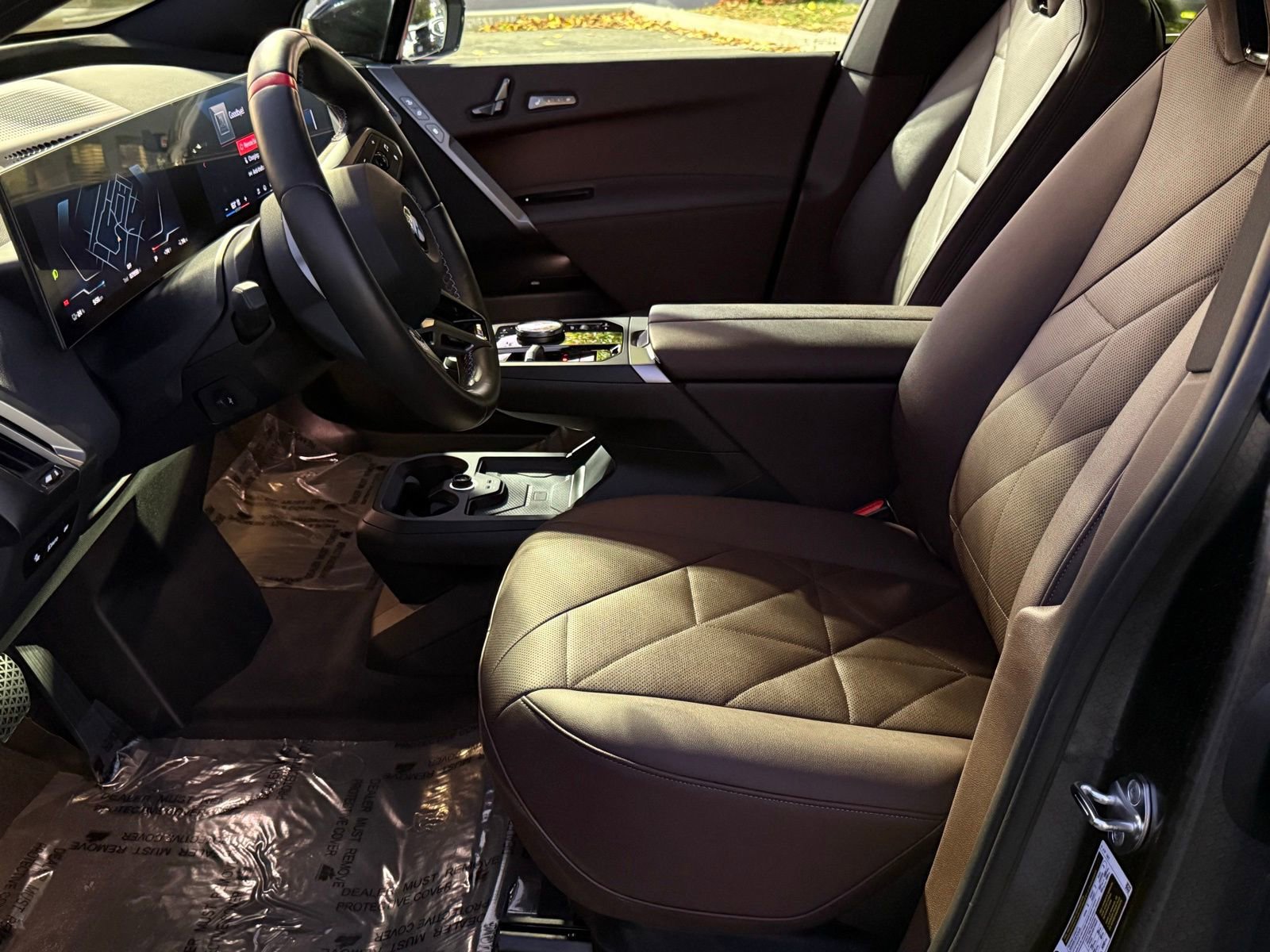 Used 2025 BMW iX M60 image 21