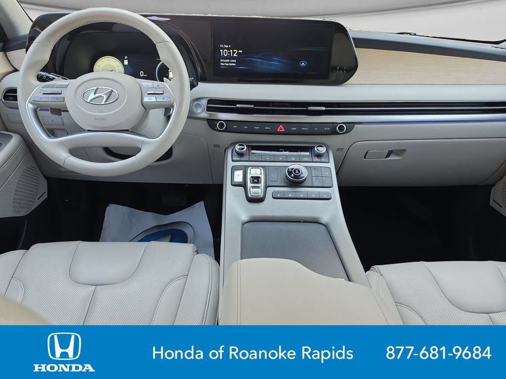 Used 2024 Hyundai Palisade Limited AWD/4WD image 12
