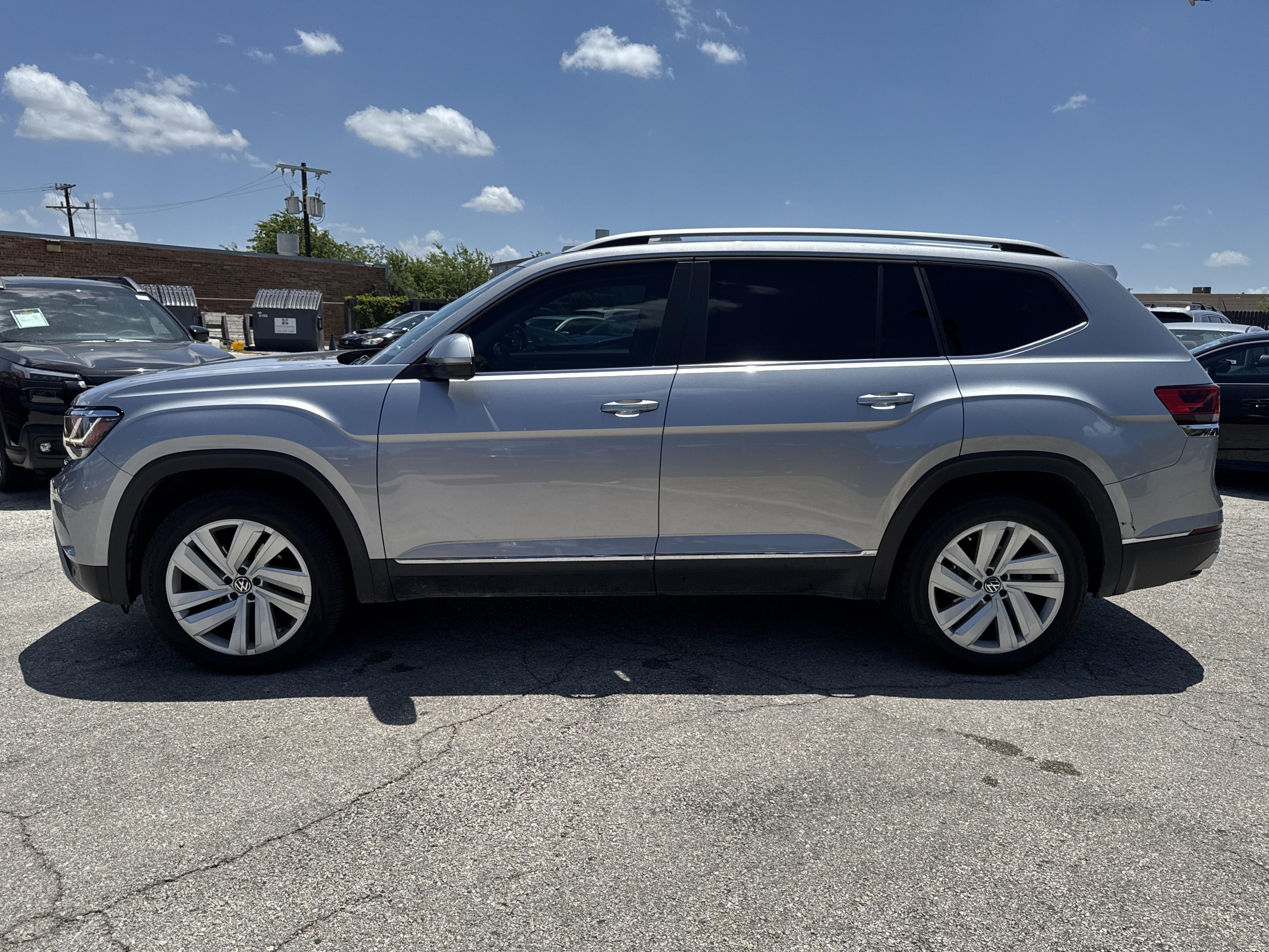 Used 2021 Volkswagen Atlas SEL FWD image 6