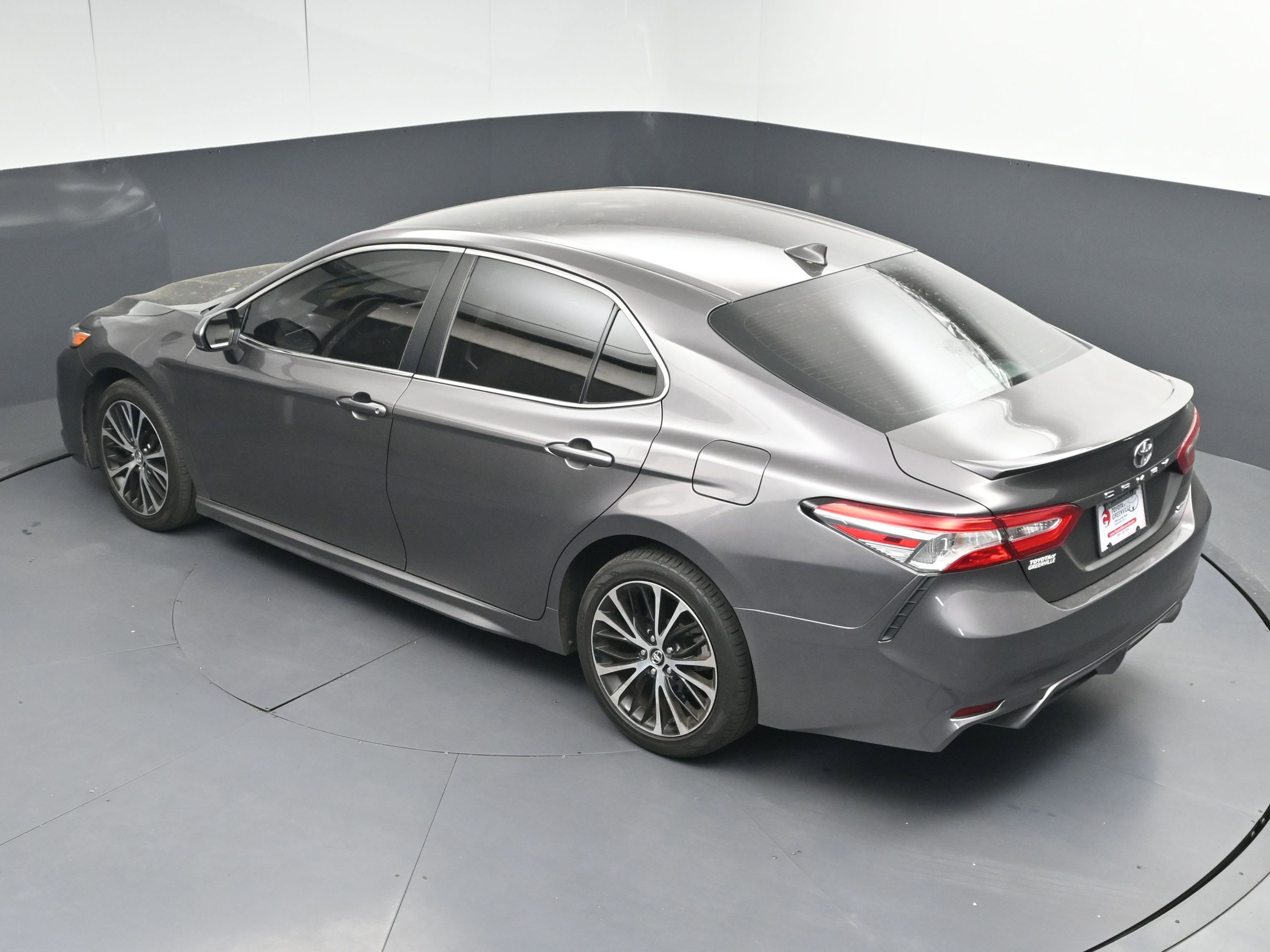 Used 2020 Toyota Camry SE image 35