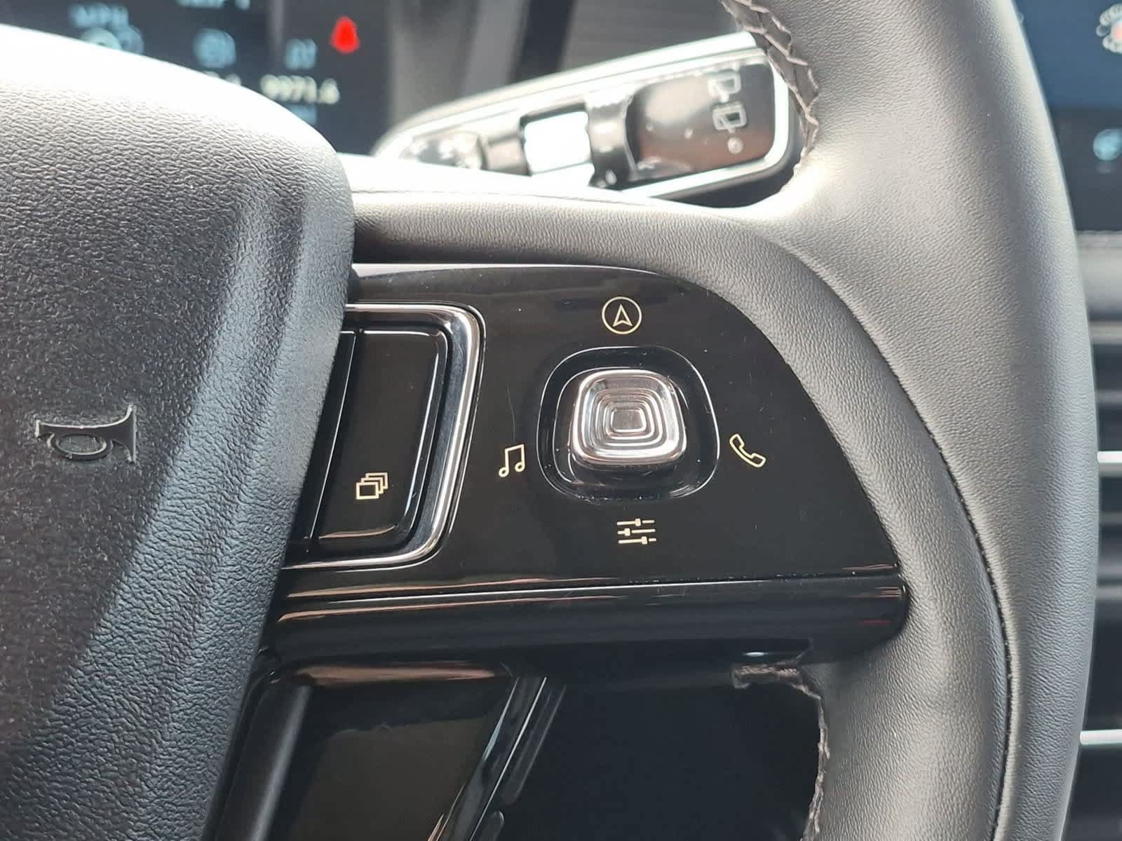 Used 2023 Lincoln Corsair AWD w/ Equipment Group 101A image 26