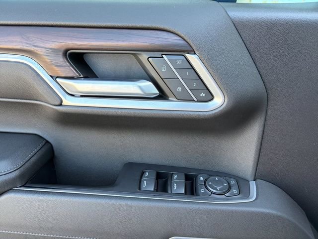 Certified 2022 GMC Sierra 1500 SLT w/ SLT Convenience Package image 6