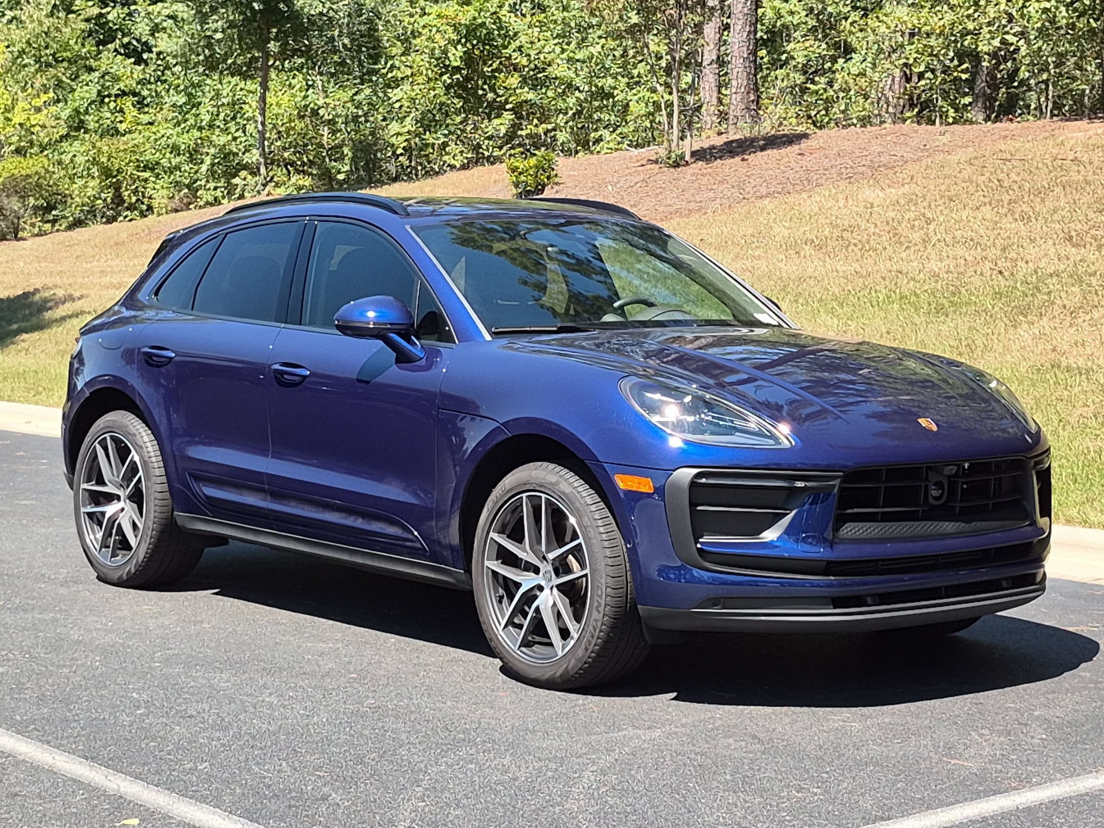 Certified 2026 Porsche Macan AWD/4WD image 25