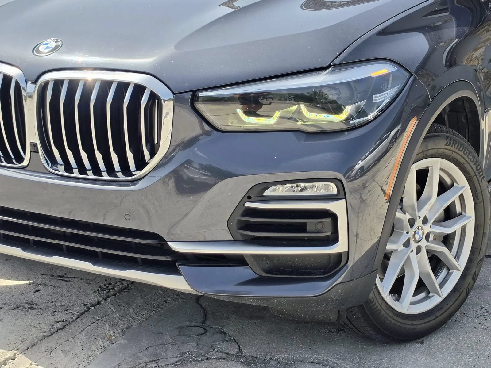 Used 2019 BMW X5 xDrive40i w/ Convenience Package AWD/4WD image 4