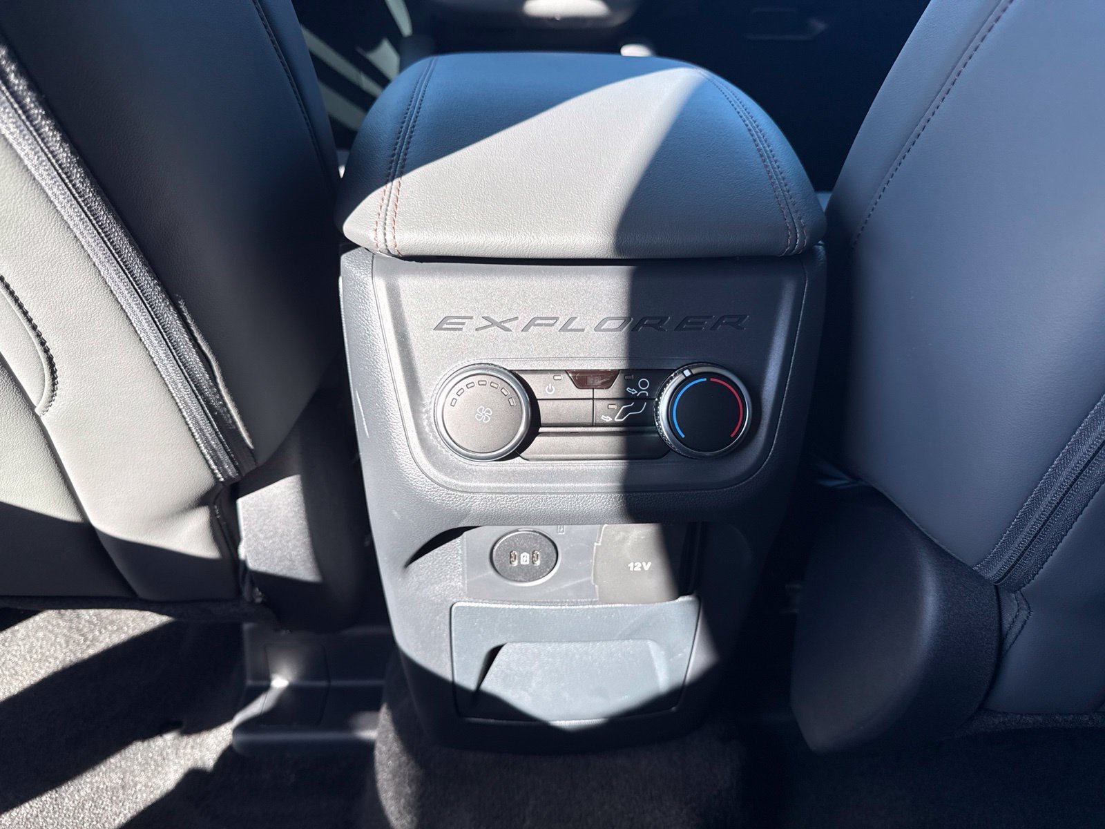 New 2026 Ford Explorer Active w/ Active Comfort Package RWD image 13