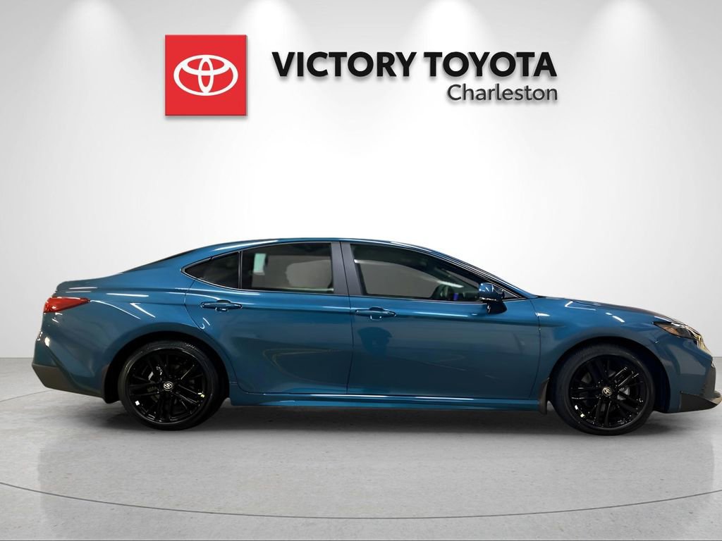 New 2026 Toyota Camry SE image 5