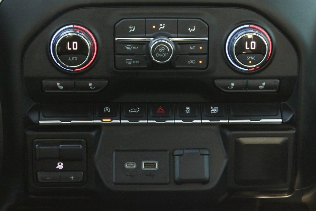 Used 2020 Chevrolet Silverado 1500 RST w/ All-Star Edition image 32