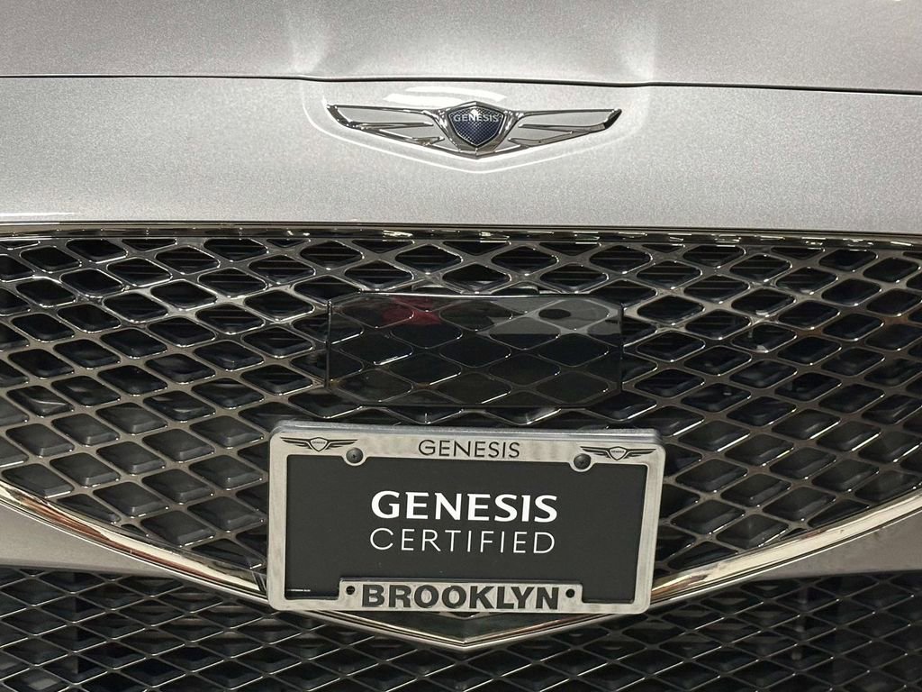 Used 2023 Genesis G70 2.0T w/ Sport Prestige Package AWD/4WD image 9