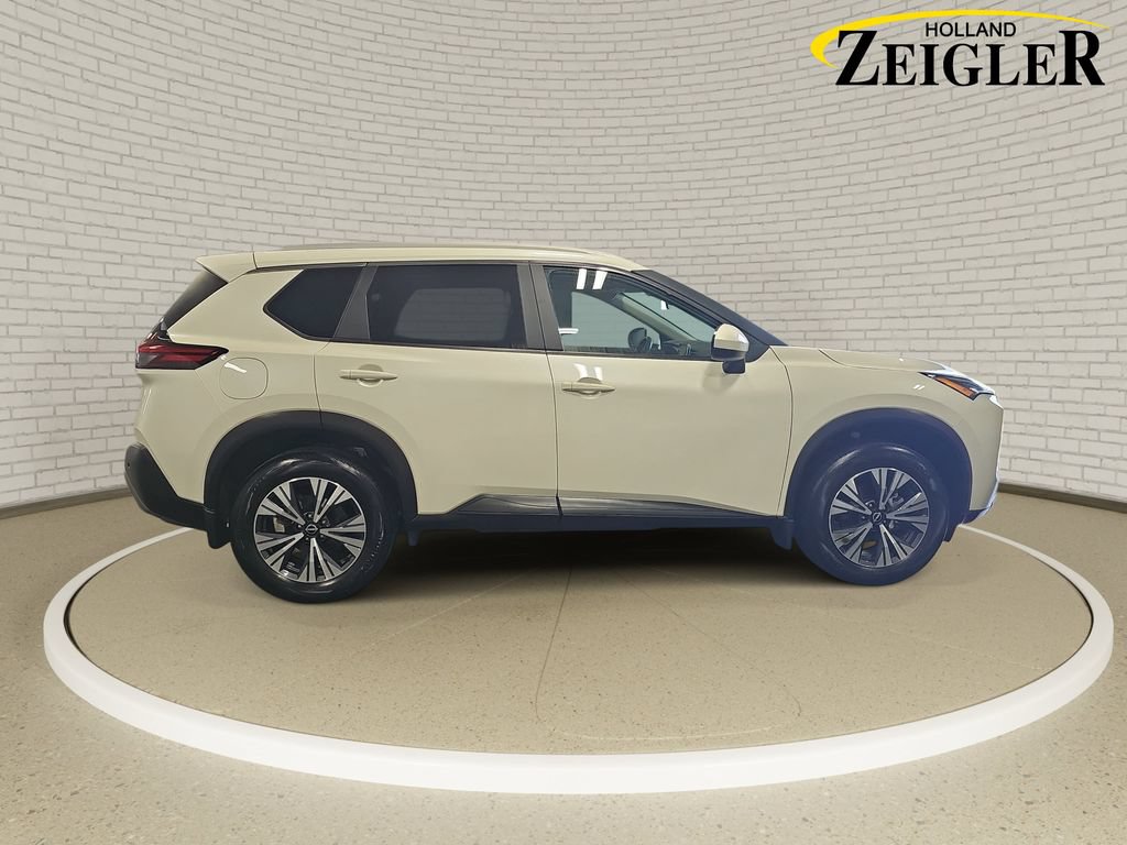 Certified 2023 Nissan Rogue SV w/ SV Premium B Package AWD/4WD image 4