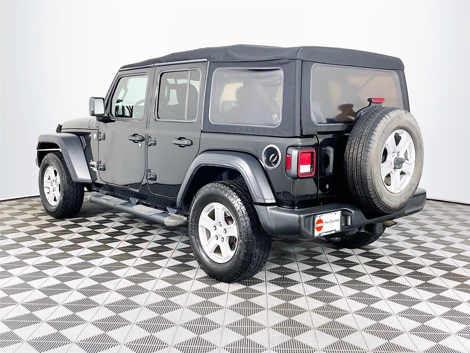 Used 2018 Jeep Wrangler Unlimited Sport S image 6