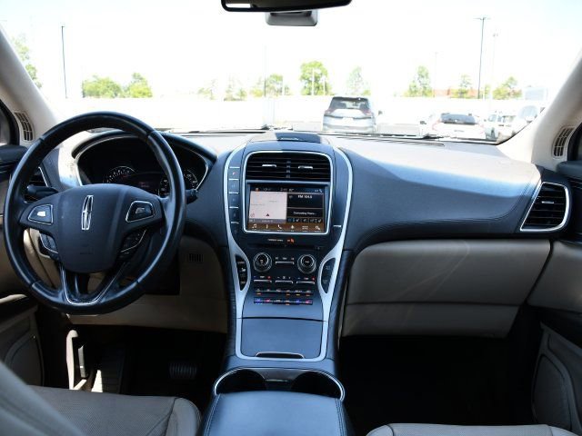 Used 2018 Lincoln MKX Reserve w/ Lincoln MKX Climate Package FWD image 23