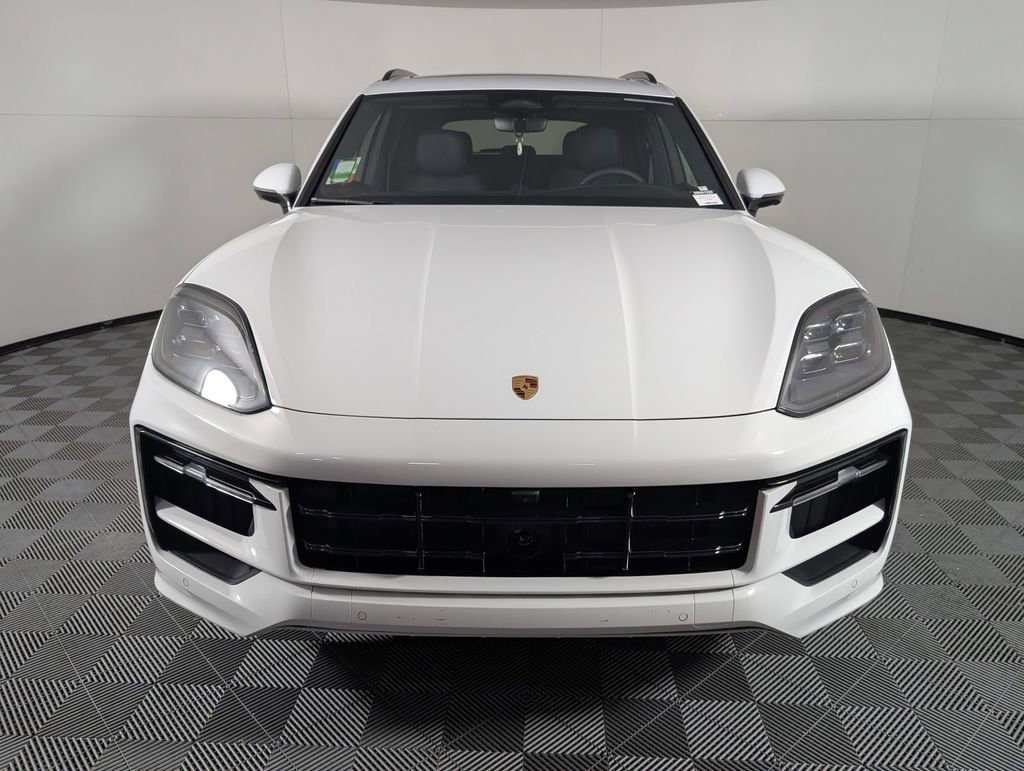New 2026 Porsche Cayenne GTS image 10