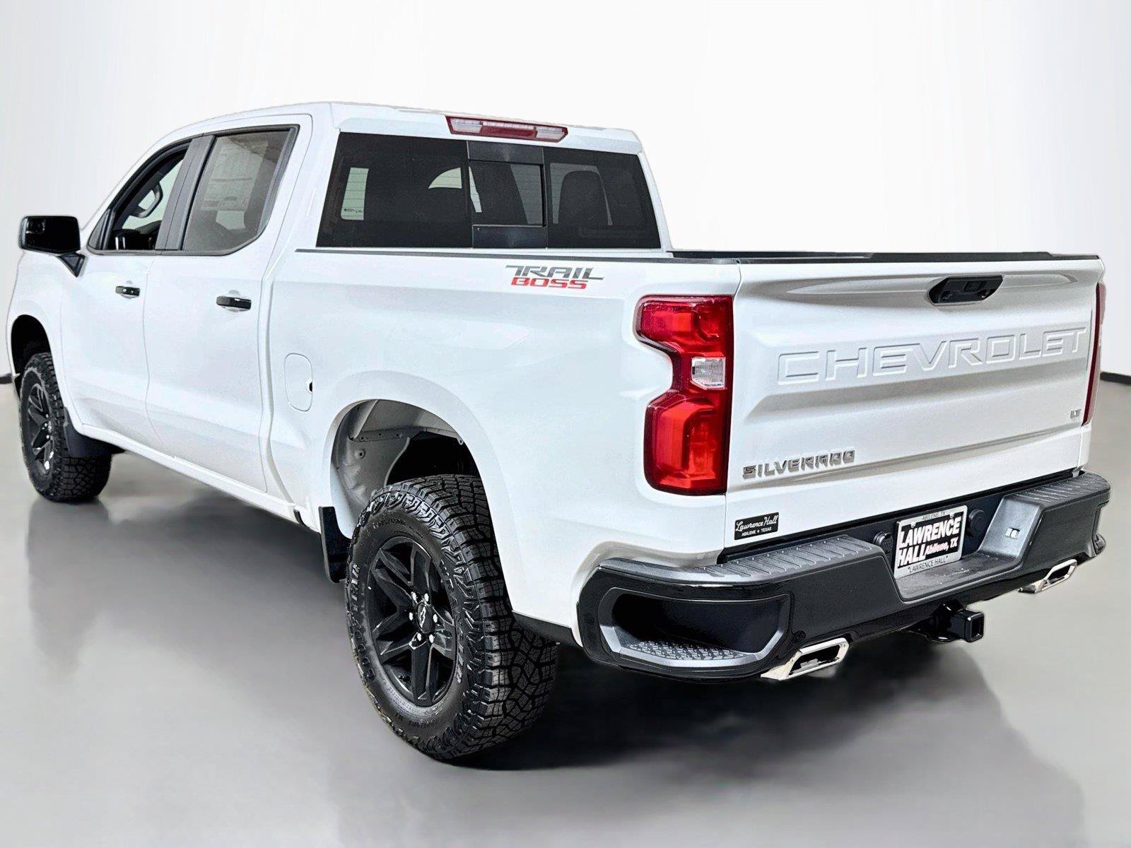 New 2026 Chevrolet Silverado 1500 LT Trail Boss w/ Convenience Package II AWD/4WD image 3