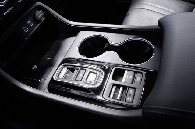 Certified 2024 Honda Pilot Elite image 36