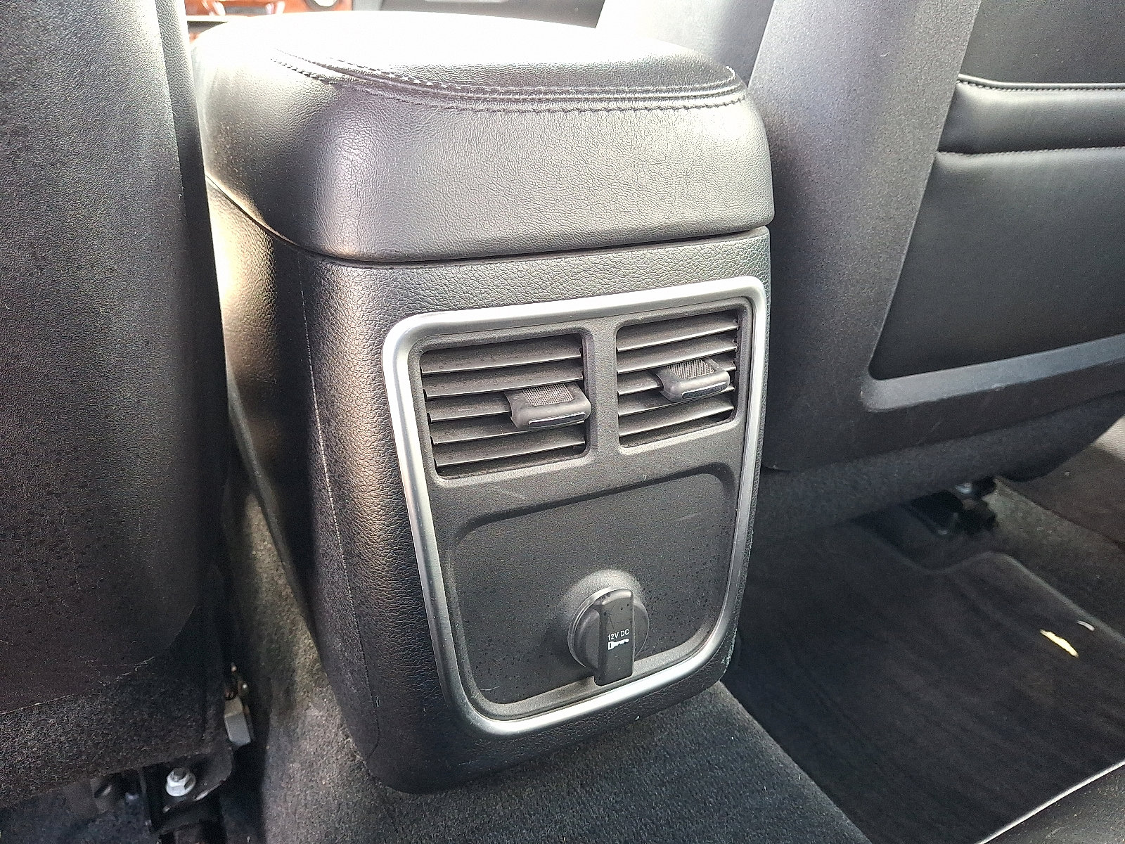 Used 2012 Chrysler 300 Limited image 12