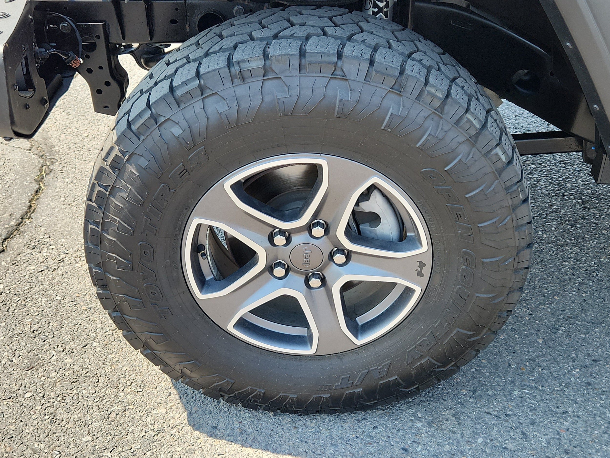 Used 2020 Jeep Wrangler Sport AWD/4WD image 7