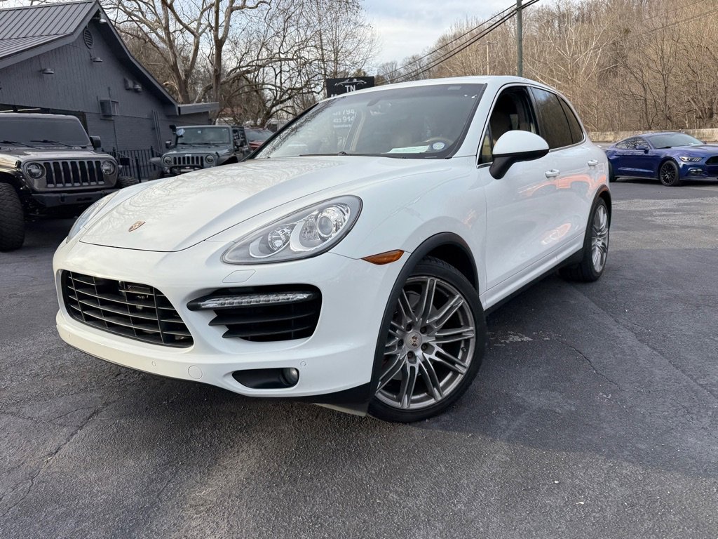 Used 2013 Porsche Cayenne Turbo w/ Premium Pkg Plus image 1
