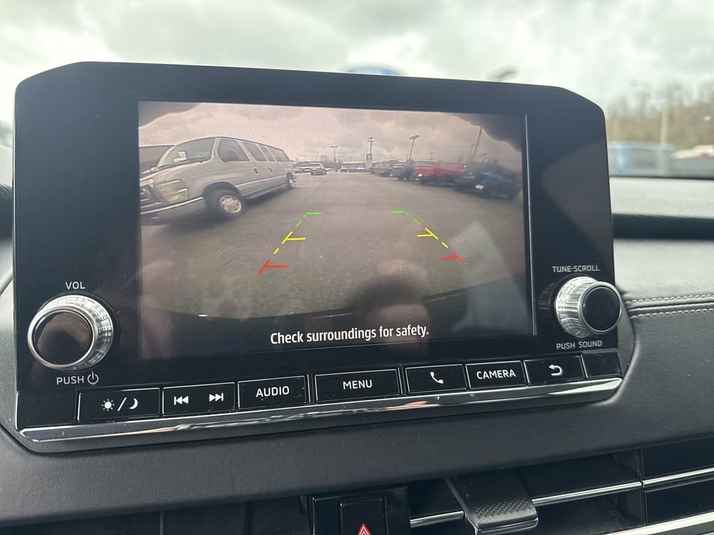 Used 2023 Mitsubishi Outlander ES AWD/4WD image 13