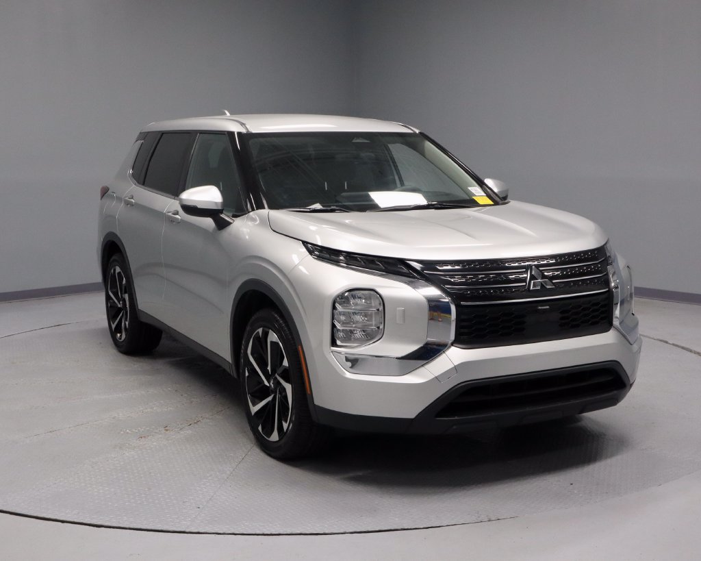 Used 2022 Mitsubishi Outlander ES