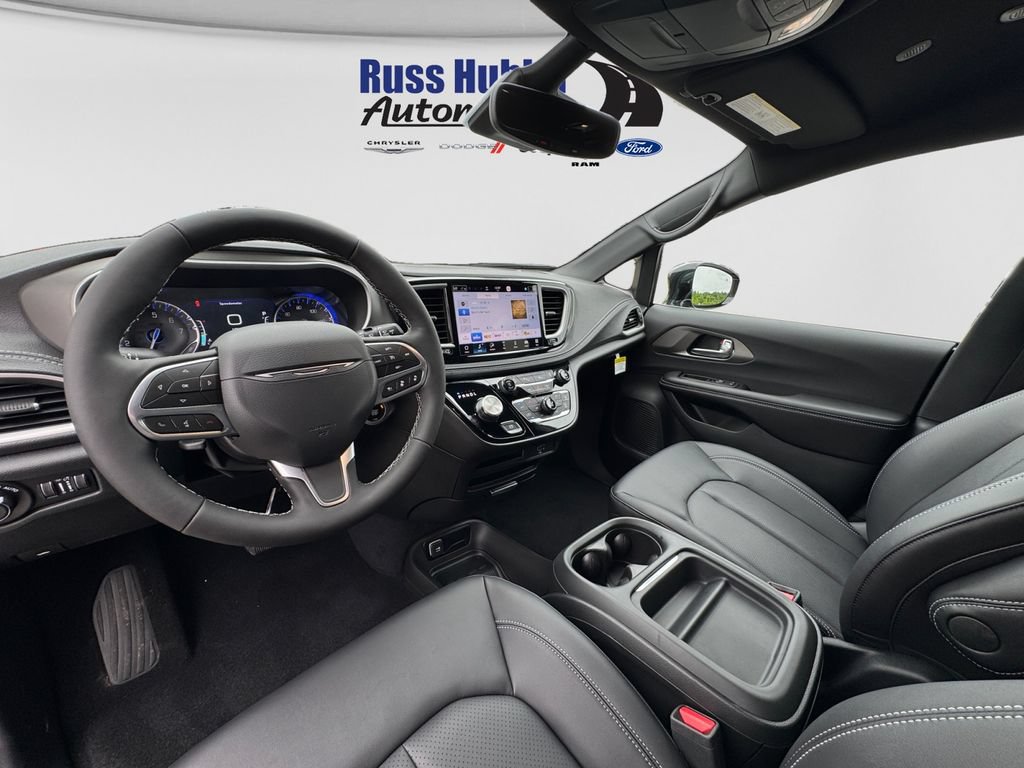 New 2027 Chrysler Pacifica Select FWD image 20