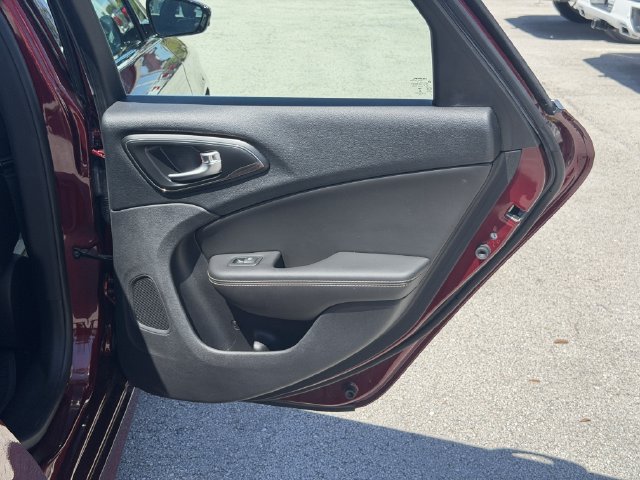 Used 2016 Chrysler 200 C w/ Premium Group FWD image 35