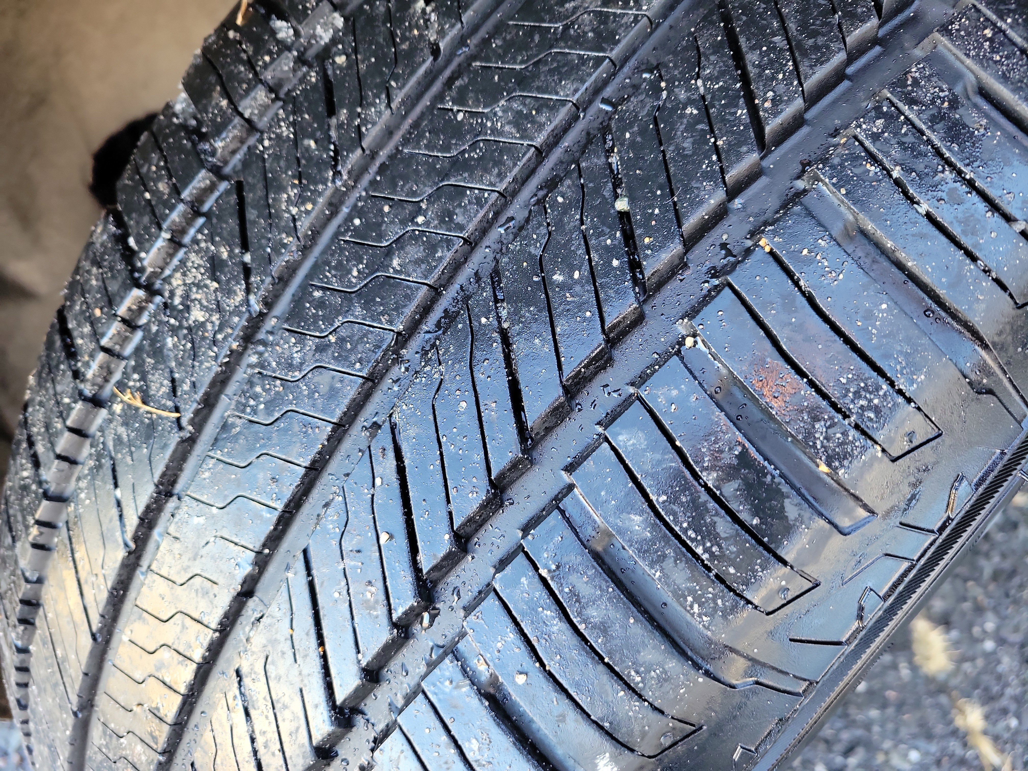 Used 2020 Ford Explorer Limited image 13