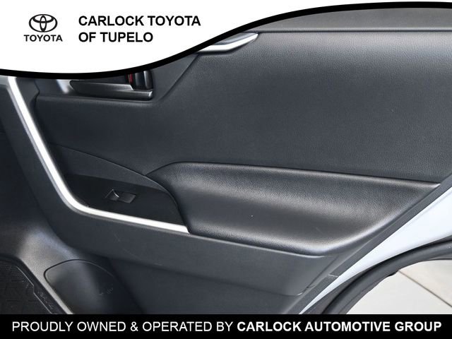 Used 2020 Toyota RAV4 LE image 35