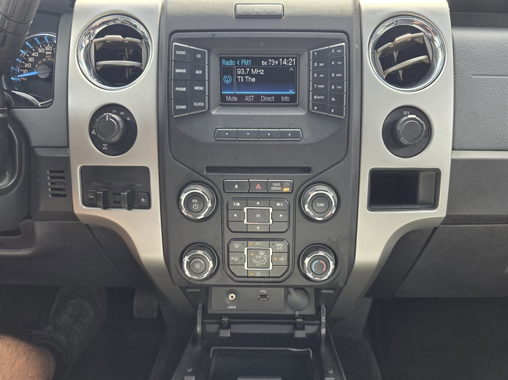 Used 2013 Ford F150 XLT w/ Luxury Equipment Group image 24