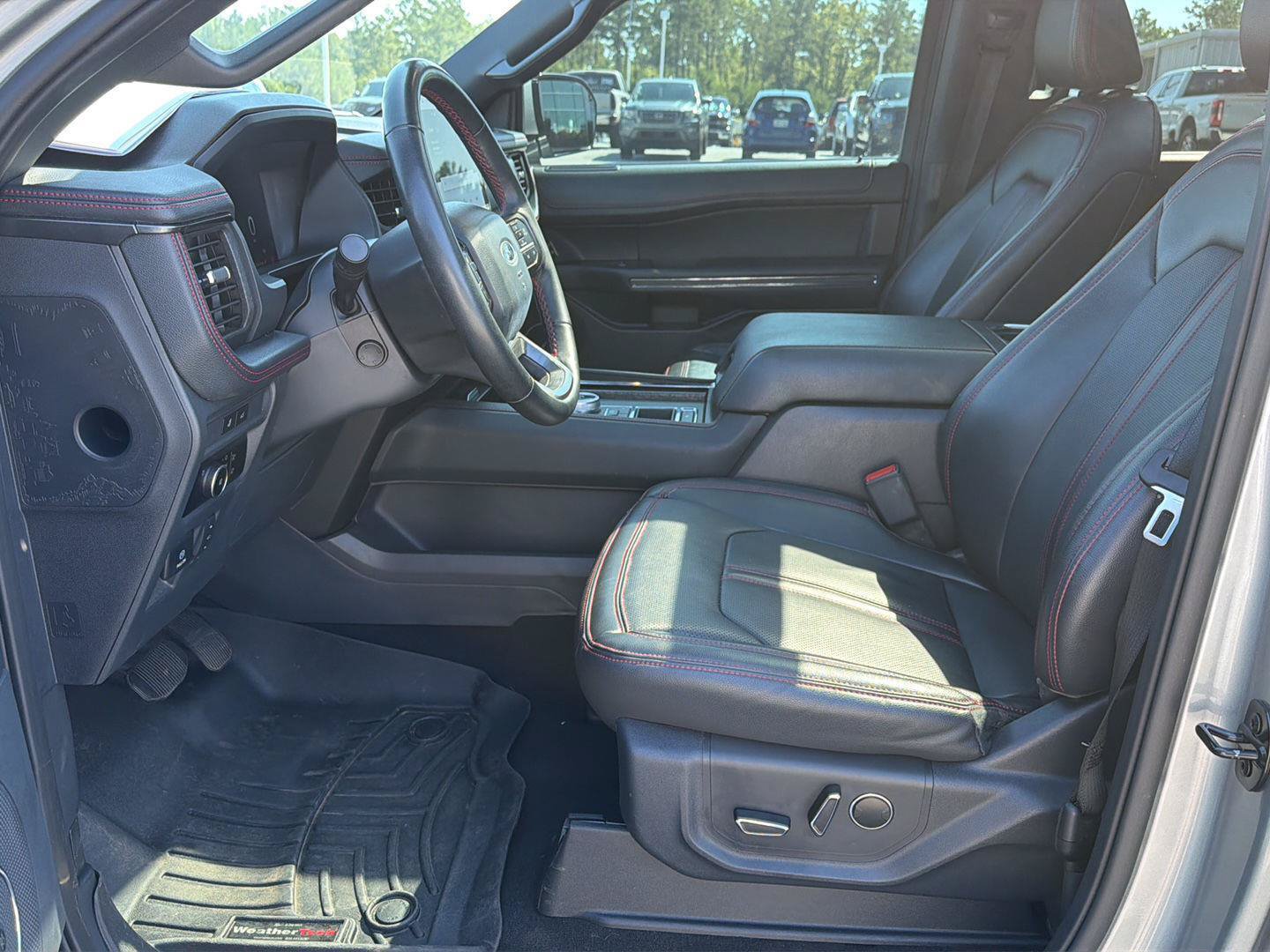 Used 2024 Ford Expedition Limited RWD image 10