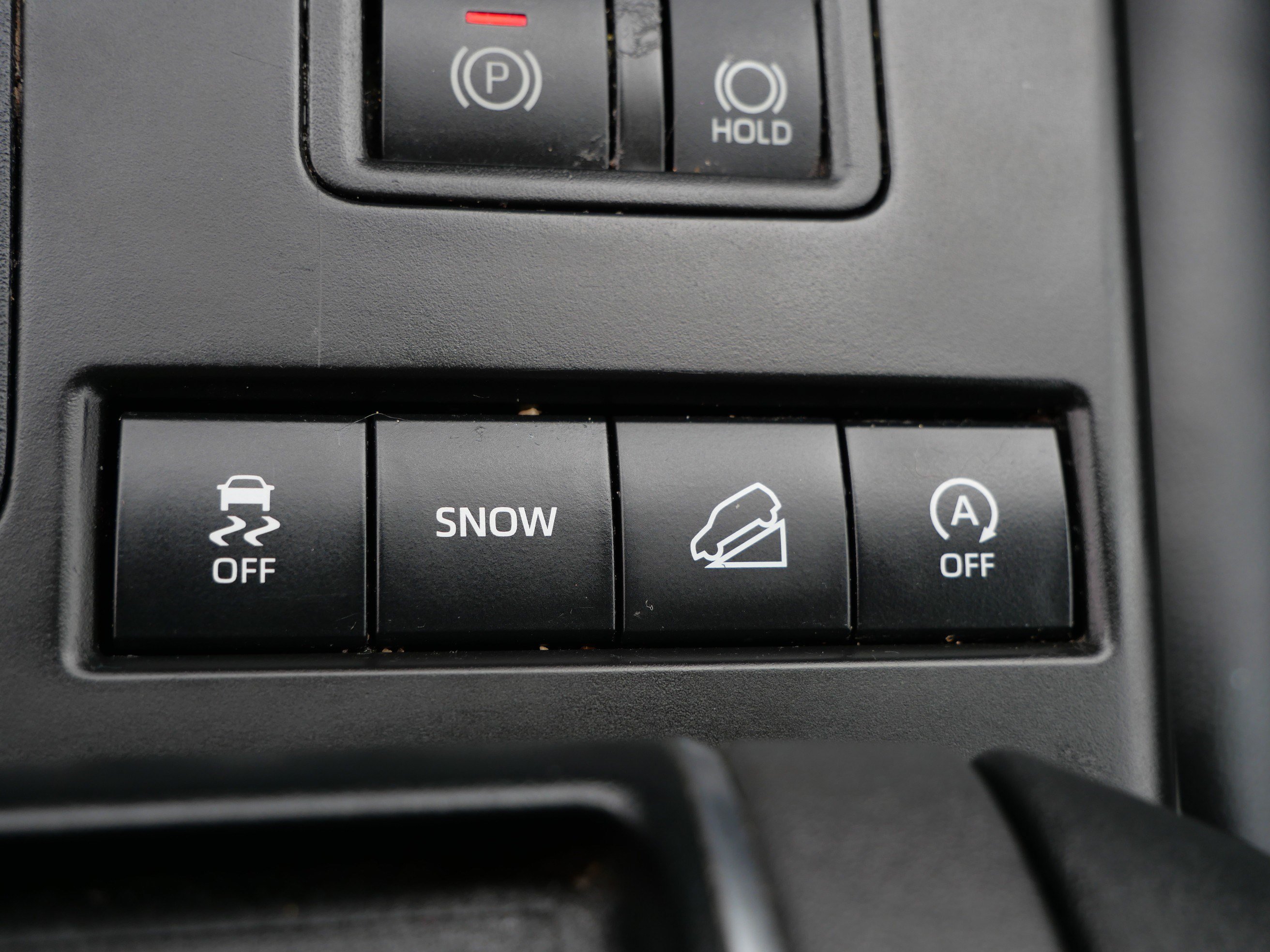 Used 2021 Toyota Highlander XLE AWD/4WD image 30