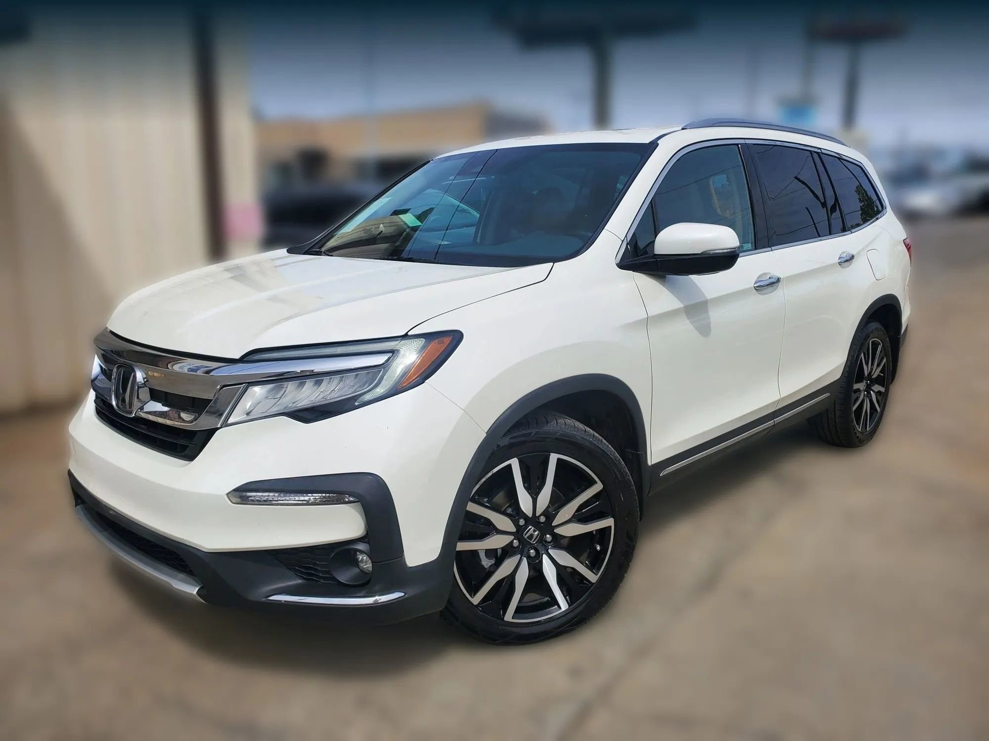 Used 2019 Honda Pilot Touring image 2